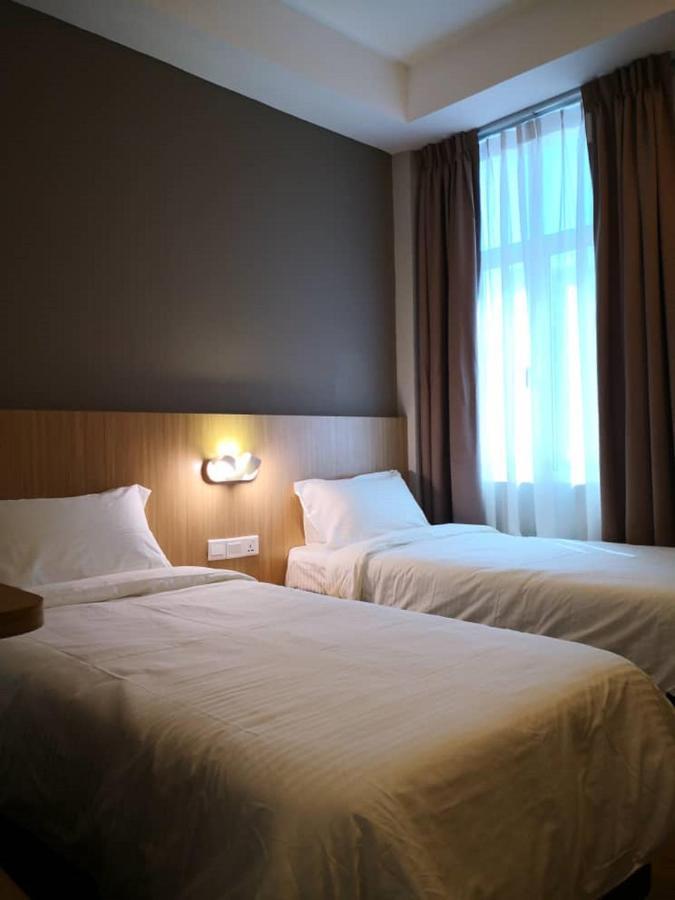 Walk In Hotel Кота Кинабалу Екстериор снимка