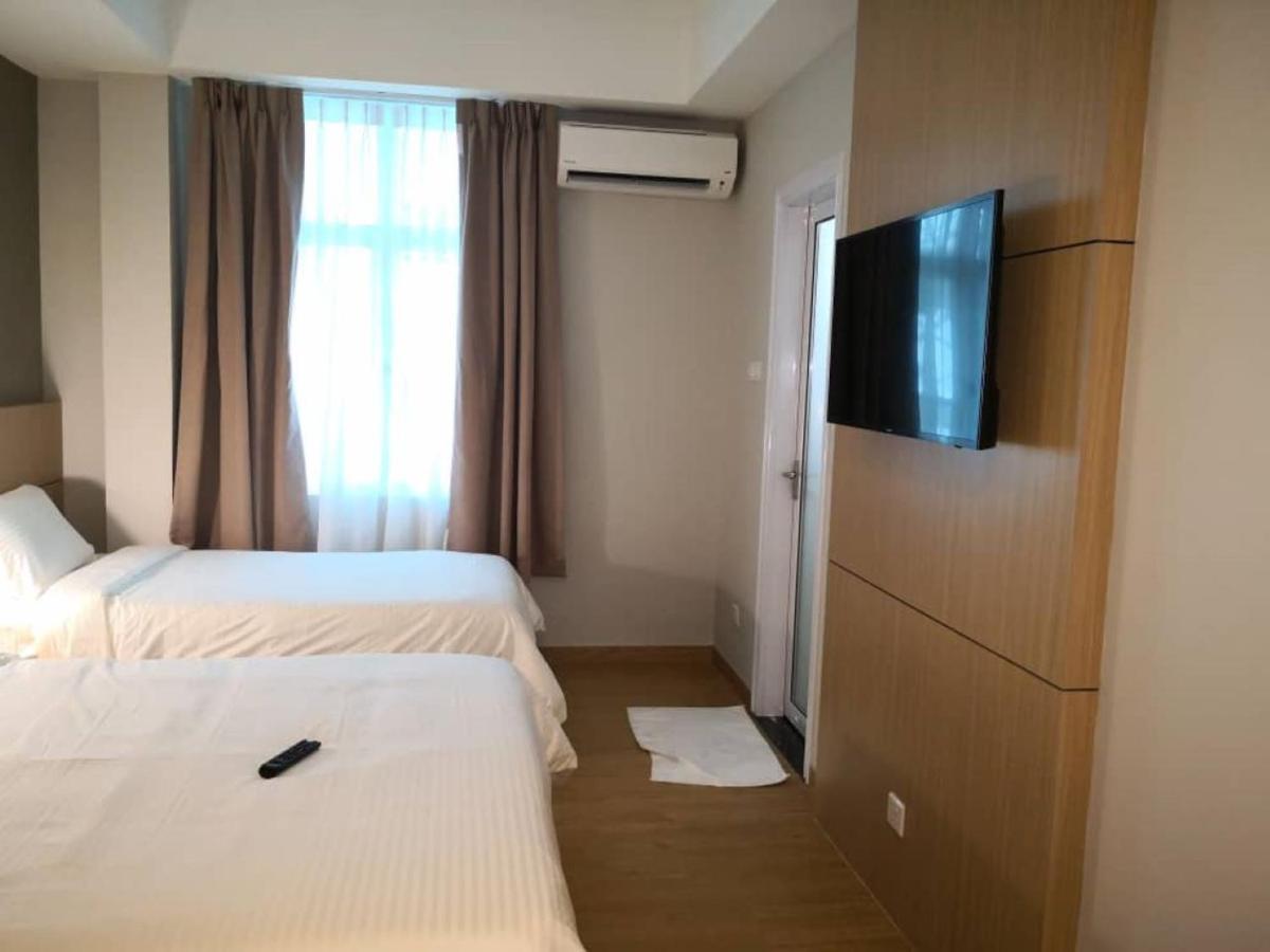 Walk In Hotel Кота Кинабалу Екстериор снимка